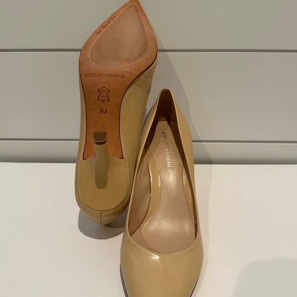 Arturo Chiang Pump - Picture 5 of 5